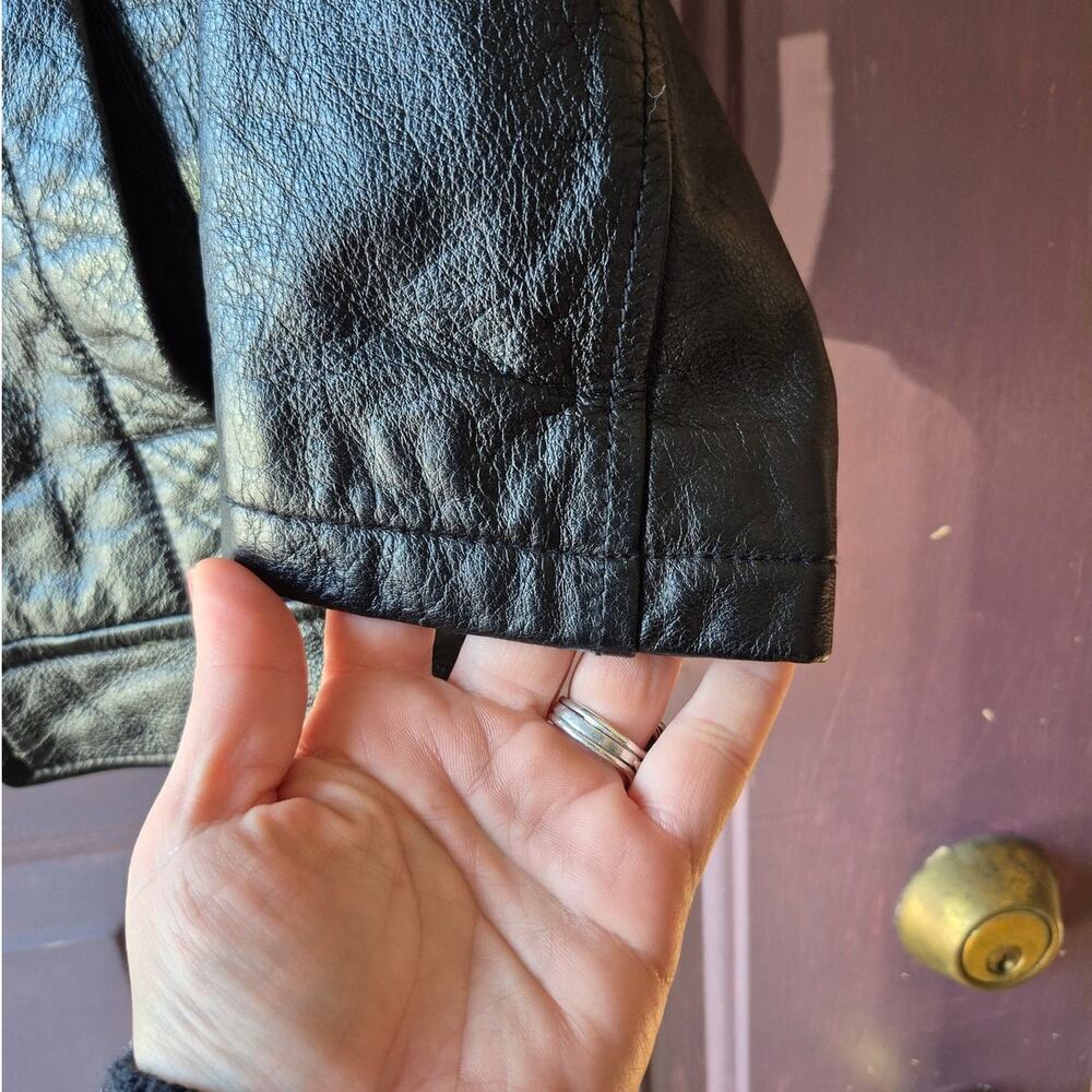 Vintage Wilsons leather M.Julian  black kids bomber jacket size small perfect! - Picture 8 of 9